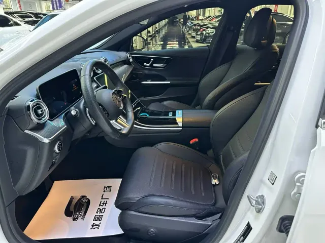 Mercedes-Benz C-Class — Фото автомобиля 4