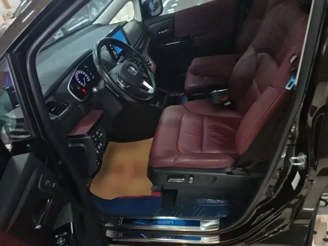 Honda Elysion — Фото автомобиля 14