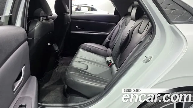 Hyundai AVANTE Modern — Фото автомобиля 10