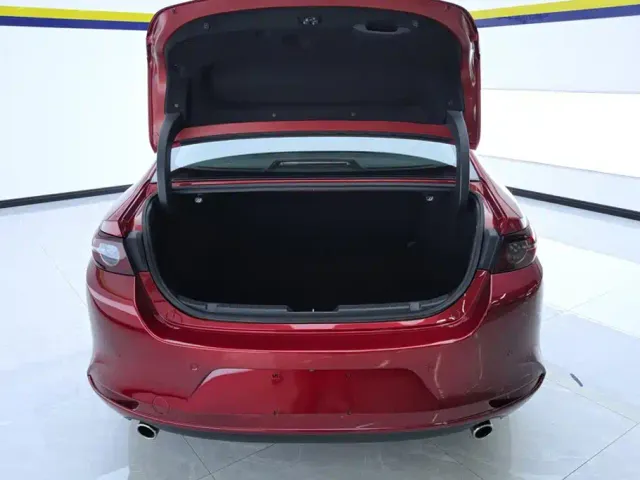 Mazda Axela — Фото автомобиля 4