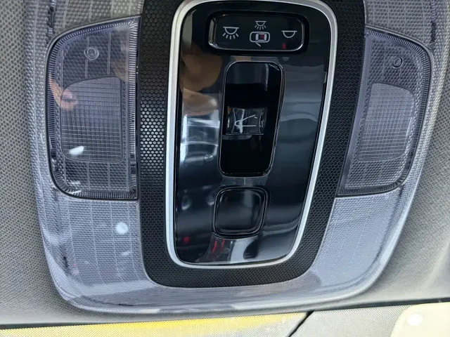 Hyundai Elantra — Фото автомобиля 22