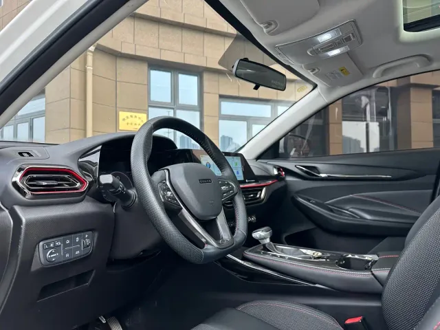 Changan Oushang X5 — Фото автомобиля 7