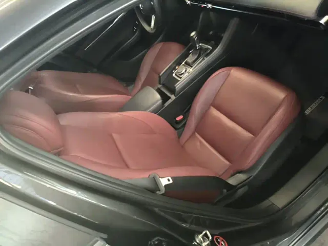 Mazda Axela — Фото автомобиля 24