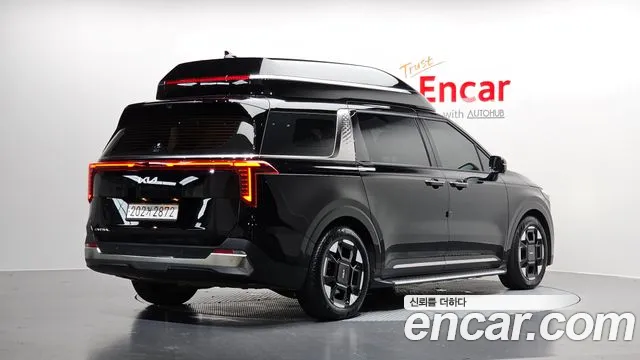 Kia Canival Новый Carnival 4 поколение Бензин 4 места Hi-Limousine — Фото автомобиля 2
