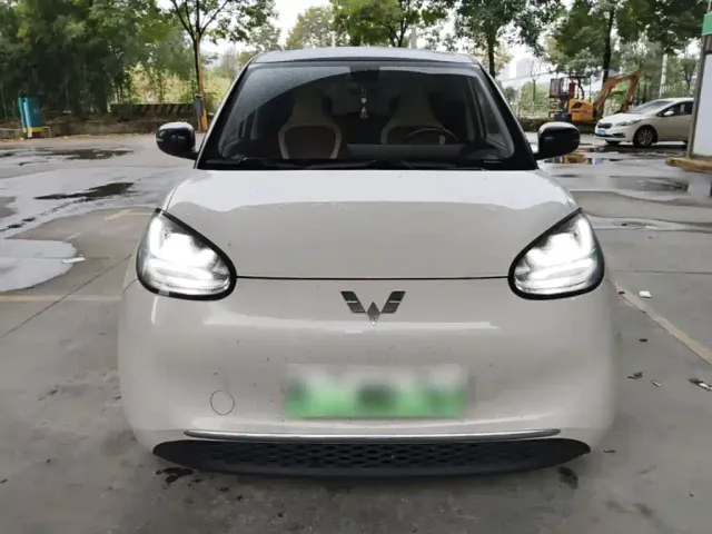 Wuling Bingo — Фото автомобиля 2