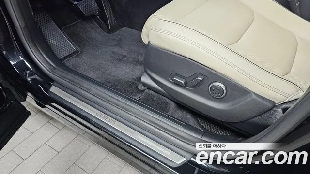 Genesis GV70 — Фото автомобиля 29