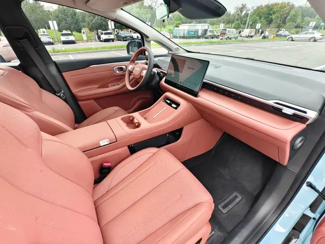 GAC AION N60 — Фото автомобиля 14