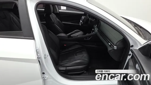 Hyundai Avante CN7 — Фото автомобиля 16