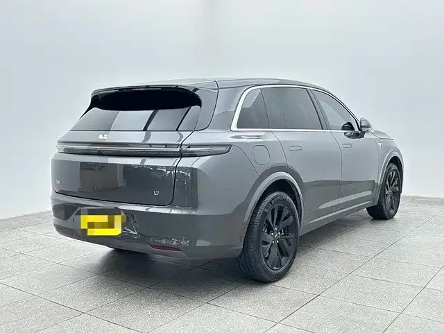 Li Auto L7 — Фото автомобиля 6