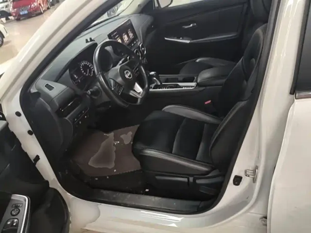 Nissan Sylphy — Фото автомобиля 14