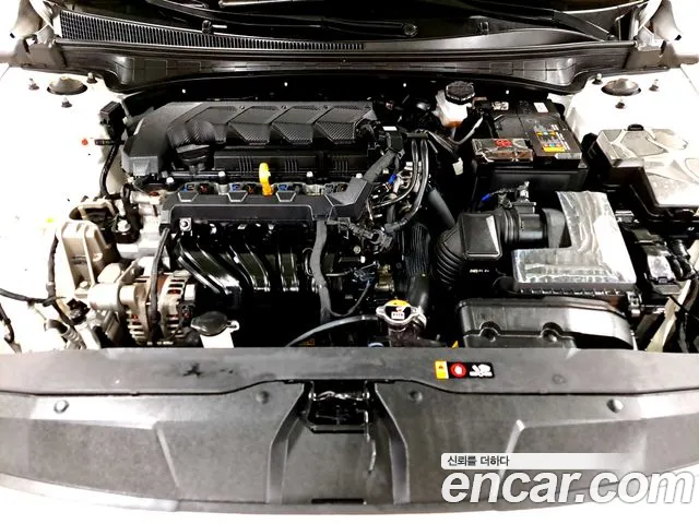 Hyundai Avante CN7 — Фото автомобиля 6