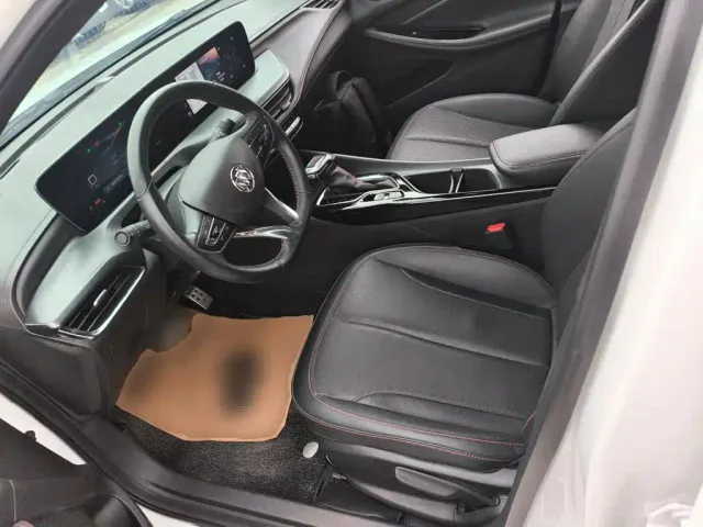 Buick Verano — Фото автомобиля 10