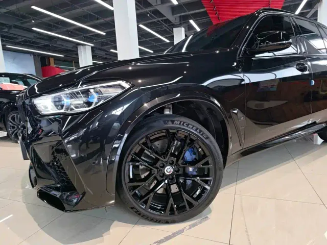 BMW X5 M — Фото автомобиля 6
