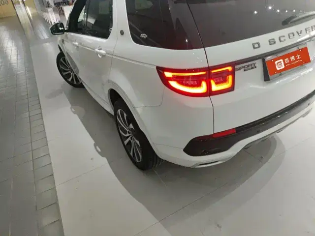 Land Rover Discovery Sport — Фото автомобиля 7