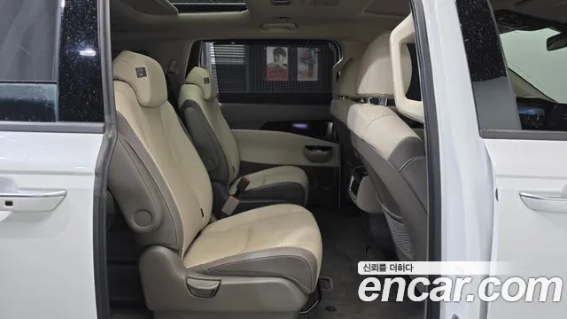 Kia Canival Carnival 4 поколение Дизель 9 мест Signature — Фото автомобиля 11