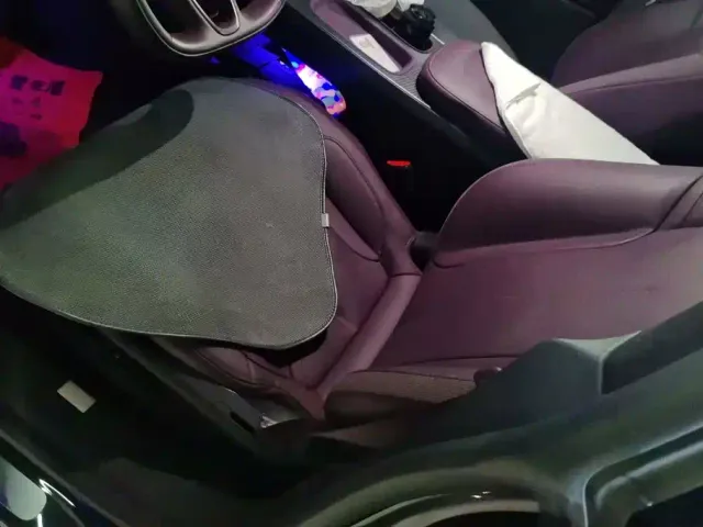 Nio ET5 Touring — Фото автомобиля 9