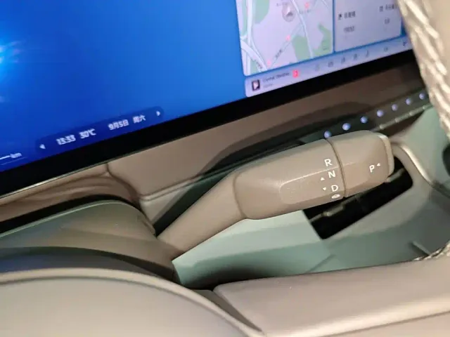 IM Motors LS6 — Фото автомобиля 6