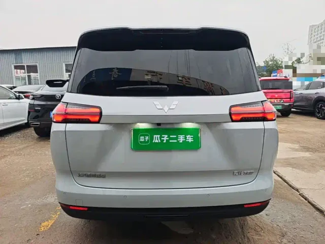 Wuling Starlight 730 — Фото автомобиля 5