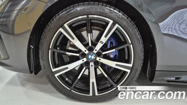 BMW 5 Series — Фото автомобиля 5