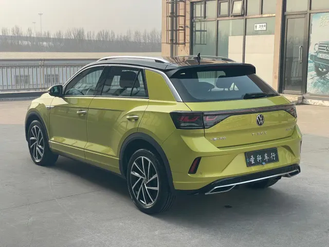 Volkswagen T-Roc — Фото автомобиля 6