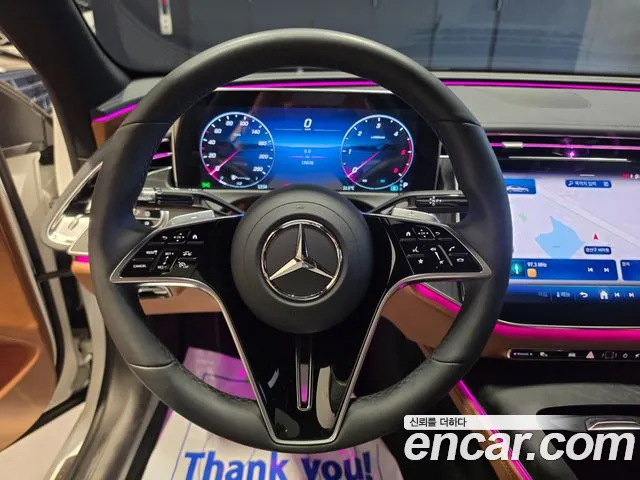 Mercedes-Benz E-Class — Фото автомобиля 17
