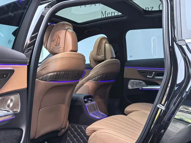 Mercedes-Benz E-Class — Фото автомобиля 7