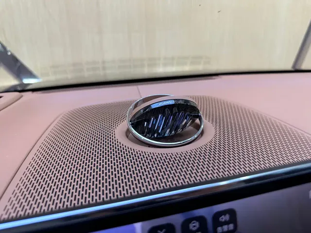 Maextro S800 — Фото автомобиля 21
