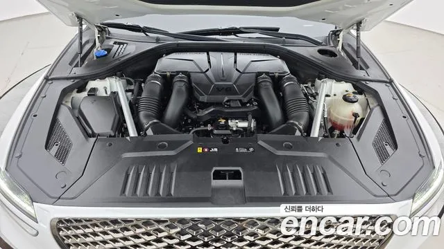 Genesis GV70 — Фото автомобиля 6