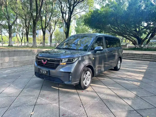 Wuling Zhengcheng — Фото автомобиля 2