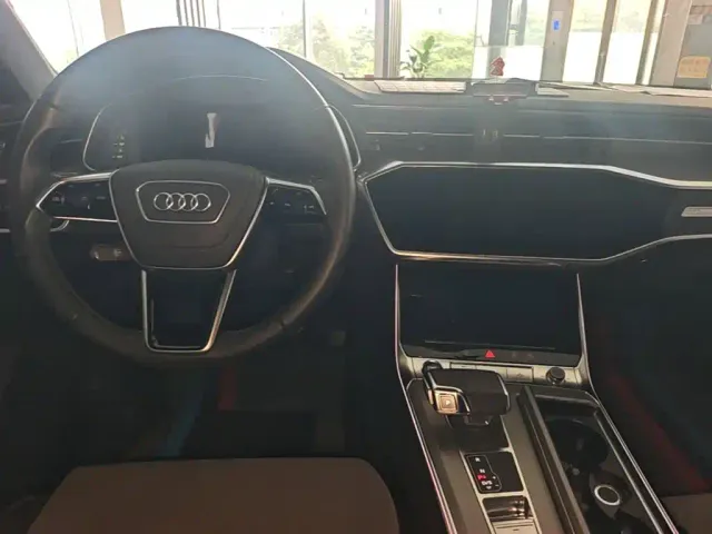 Audi Audi A6L 2023 Facelift 45 TFSI Premium Dynamic — Фото автомобиля 13