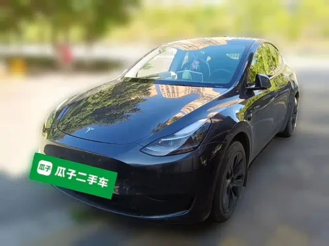 Фотография автомобиля — Tesla Model Y