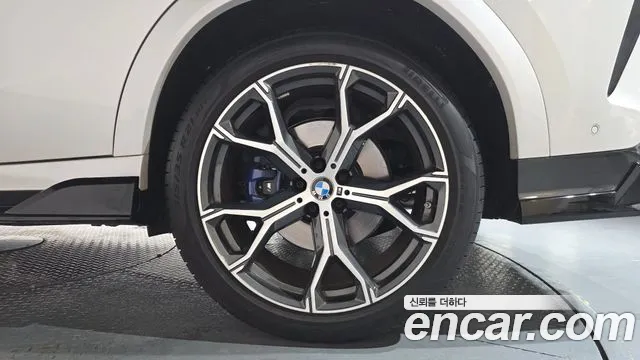 BMW X6 — Фото автомобиля 17