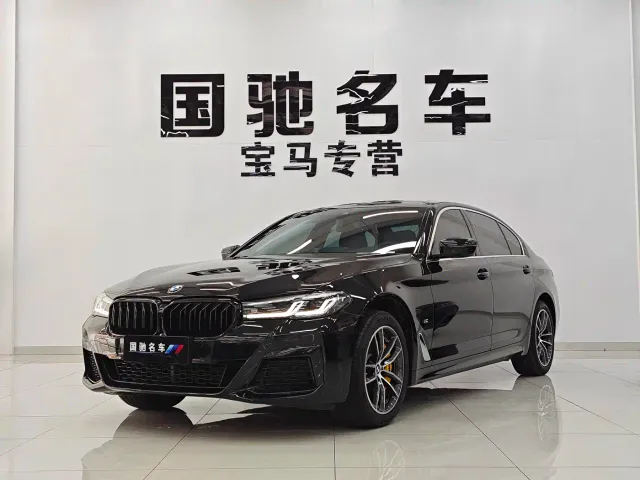 Фотография автомобиля — BMW 5 Series