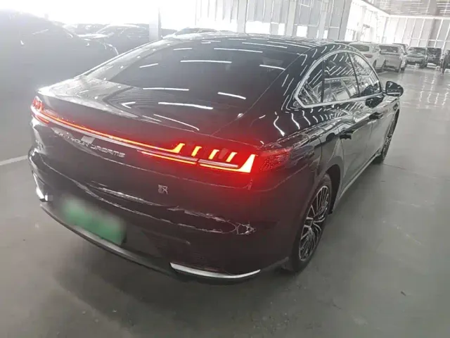 BYD Han — Фото автомобиля 6