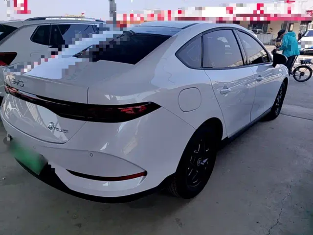 BYD Qin PLUS — Фото автомобиля 6