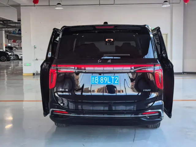 Hongqi HQ9 — Фото автомобиля 8