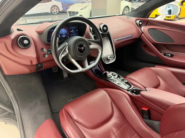 McLaren GT — Фото автомобиля 4