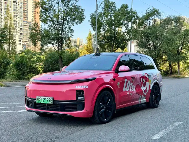 Li Auto L9 — Фото автомобиля 2