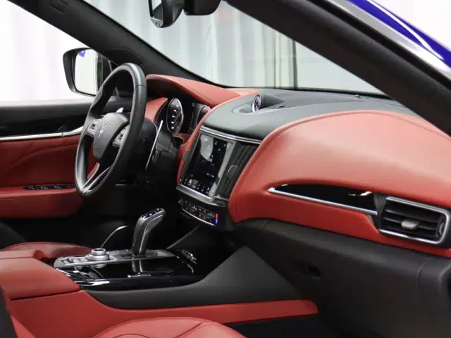 Maserati Levante — Фото автомобиля 16