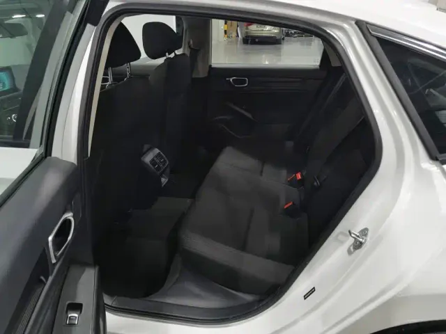 Honda Integra — Фото автомобиля 15
