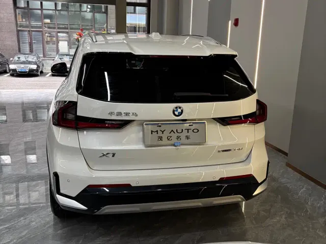 BMW X1 — Фото автомобиля 5