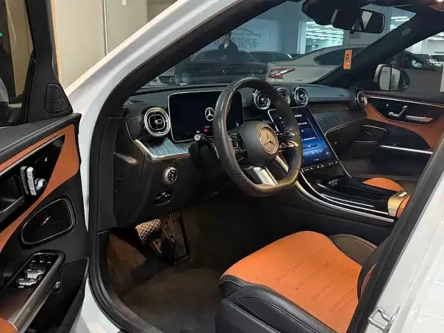 Mercedes-Benz C-Class — Фото автомобиля 4