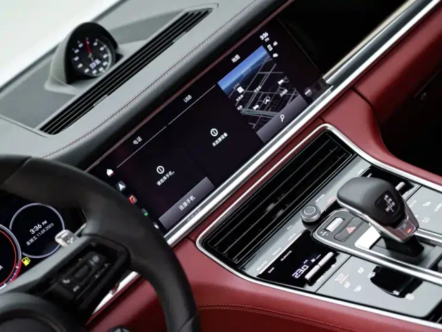 Porsche Panamera — Фото автомобиля 14