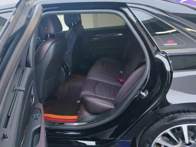 Cadillac CT6 — Фото автомобиля 11
