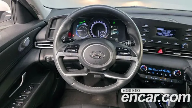 Hyundai Avante CN7 — Фото автомобиля 13