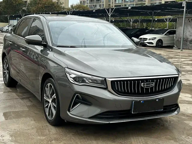 Geely Emgrand — Фото автомобиля 3