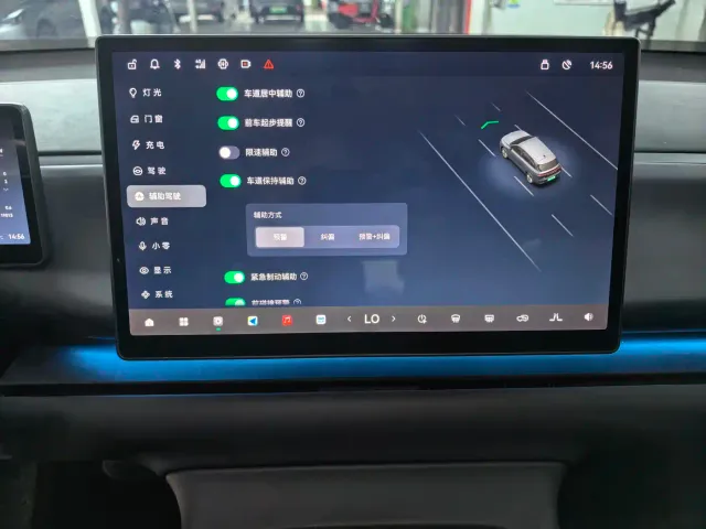 Leapmotor C10 — Фото автомобиля 10