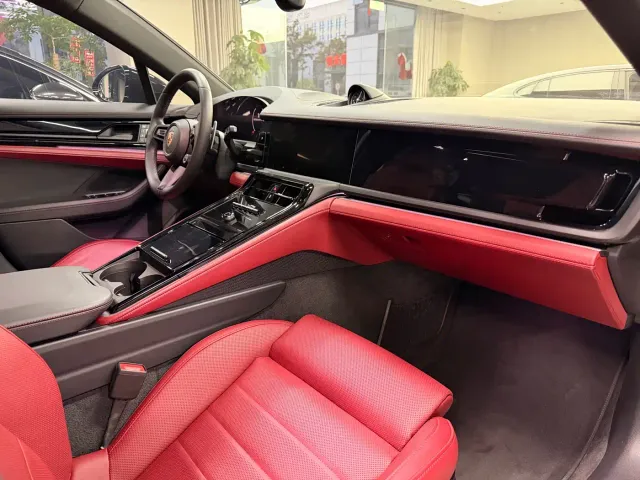 Porsche Panamera — Фото автомобиля 15