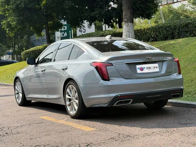 Cadillac CT5 — Фото автомобиля 4