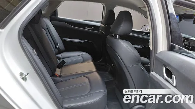 Kia K5 Generation 3 — Фото автомобиля 19